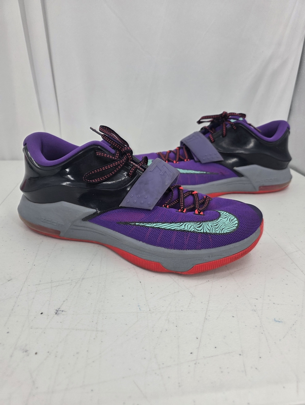 Nike KD 7 Lightning 534 Mens Size 13 Shoes Purple Basketball Sneakers 653996-535